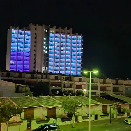 Villaislandia بيت للعطل *